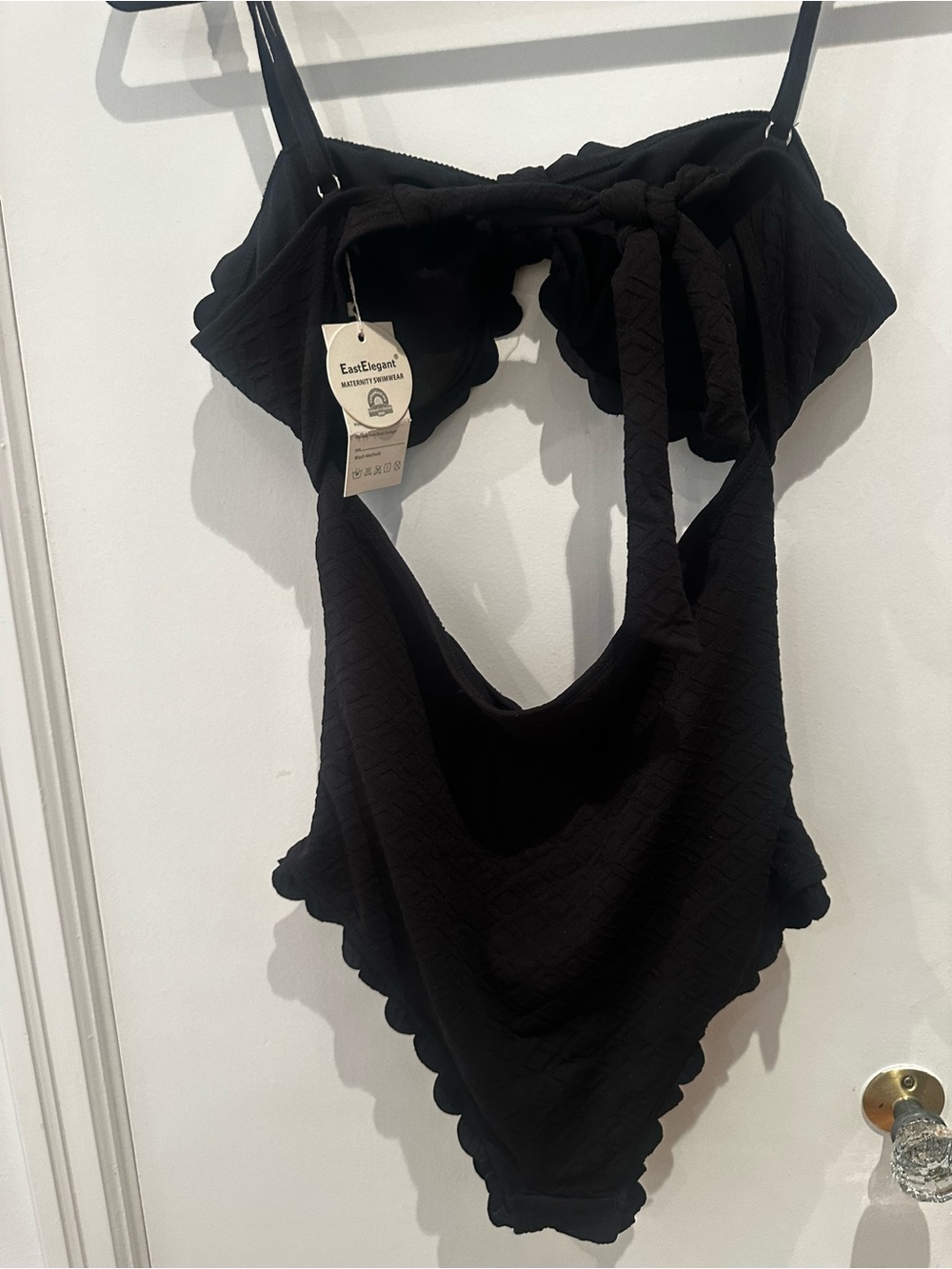 Scalloped Maternity One-Piece Swimwear - Black - Picture 3 of 4